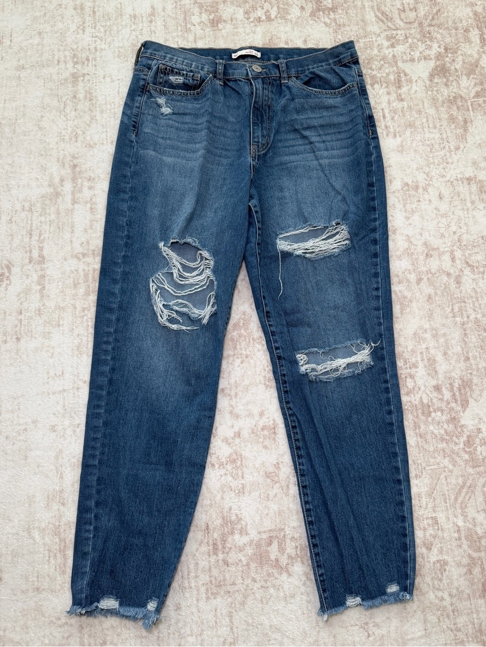 SO High Rise Distressed Mom Jeans Women’s Size 13 31W